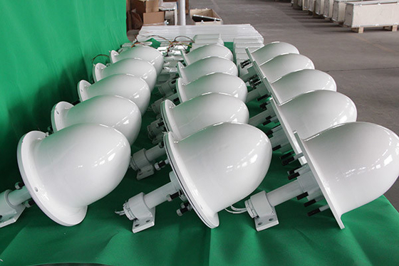 Turbine de vent à vitesse réduite horizontale à un aimant permanent triphasée de la turbine de vent 3KW 5KW 220V