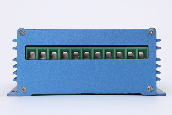 12V 24V 800W MPPT a basé le contrôleur hybride solaire du contrôleur MPPT de charge